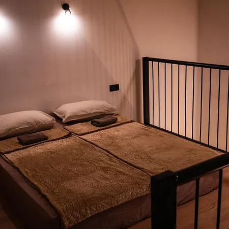 Nest Διαμέρισμα Μόσταρ